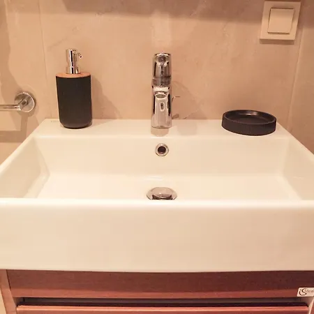 Modern 1 Bedroom Fully Equipped, Dt & Metro, Ac, Wi-fi * Κωνσταντινούπολη